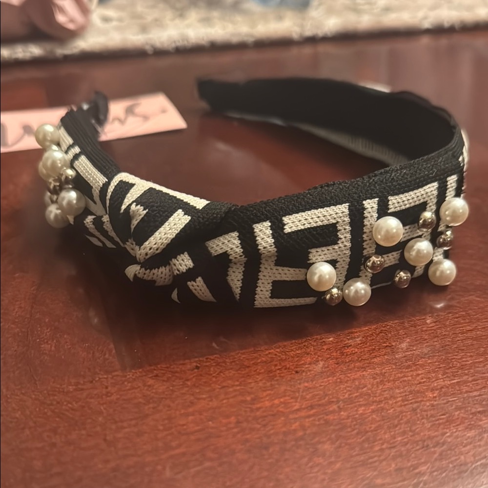Black and White Geometric Hair Accessory with Pearls